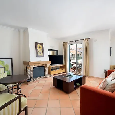 Apartment 3 Bedroom In Gated Complex With Pool Vila Sol Quarteira