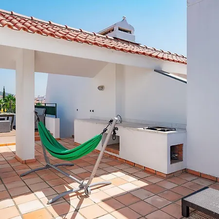 3 Bedroom In Gated Complex With Pool Sol Appartement